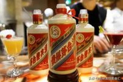高粱酒横扫外国人酒桌的秘密：这5款酒获得国内行家一致好评