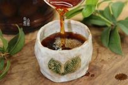 春天，遇见李子，别心软。 我家每次都买一盒，夏天泡起来喝，很甜