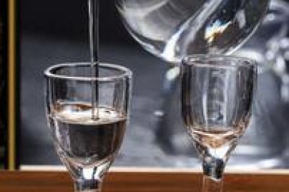 “纯酒”和“调和酒”哪个更好？ 一文读懂区别，买酒一定要看清楚