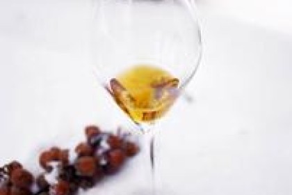 都说加拿大进口冰酒最好，这两款国产冰酒分分钟打脸