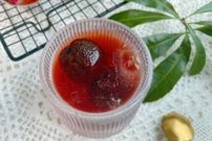 六月一定要做一罐杨梅酒，经典配方，开胃提神抗氧化，还能久藏