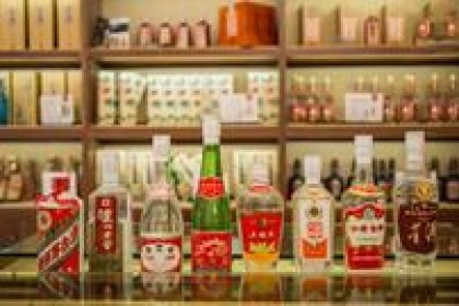 家里不要放各种酒类。 这两种酒放20年不仅不值钱，而且难喝。