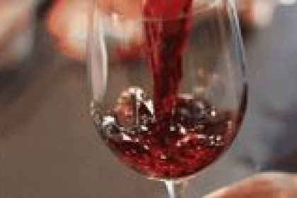 红酒与葡萄酒的区别与联系？ 什么是红酒？