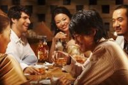 新人酒桌礼仪指南：这“3大礼仪”你一定要知道，学会了再也不怕丢脸