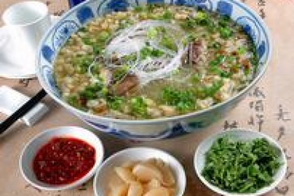 吃馒头，喝浓酒，唱乱弹