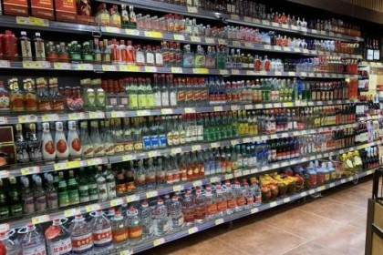 牢记超市里的2种“添加剂勾兑酒”。 很多人还在喝。 看懂了，买了就不会吃亏