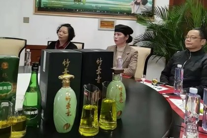 汾酒“肆无忌惮”的竹叶绿有草药味？ 网友：喝完就靠墙走！