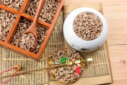 分享几个风湿偏方，专治各种风湿痛，快速调理止痛