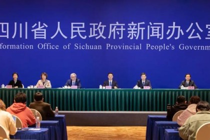 下个月泸州见！ 第十八届酒博会来袭｜新闻发布会