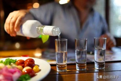 最“吓人”的5种烈酒，个个都好闻，最低50度，没几个人能喝上一杯
