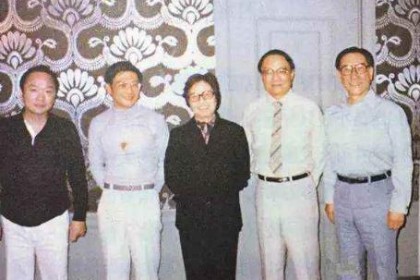 被天津糖酒会的土酒尴尬了？ 古龙最懂天津酒，五加皮玫瑰醉民国