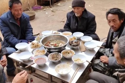 中国4大“轻瓶白酒”，价廉物美，全是100%粮食酒，懂酒的常买