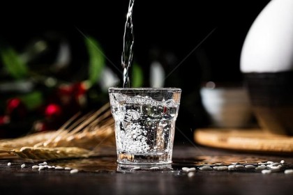 说说家乡的酒