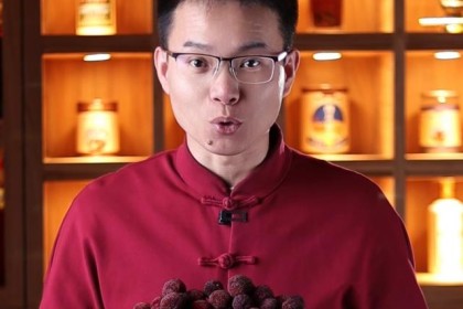 这些都是杨梅酒酿造的要点。  #酒文化