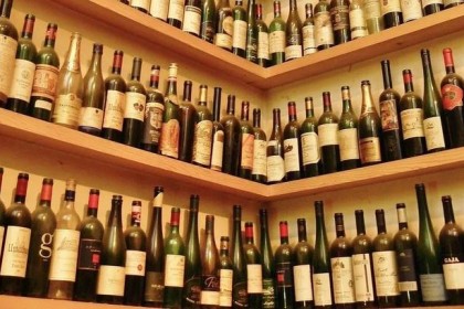 2023年葡萄酒市场年中总结，葡萄酒行业人士纷纷陷入内伤